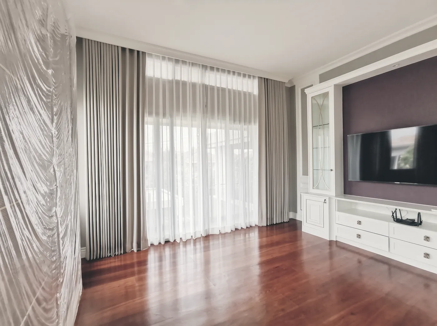 Bedroom, light-filtering fabric with sheer