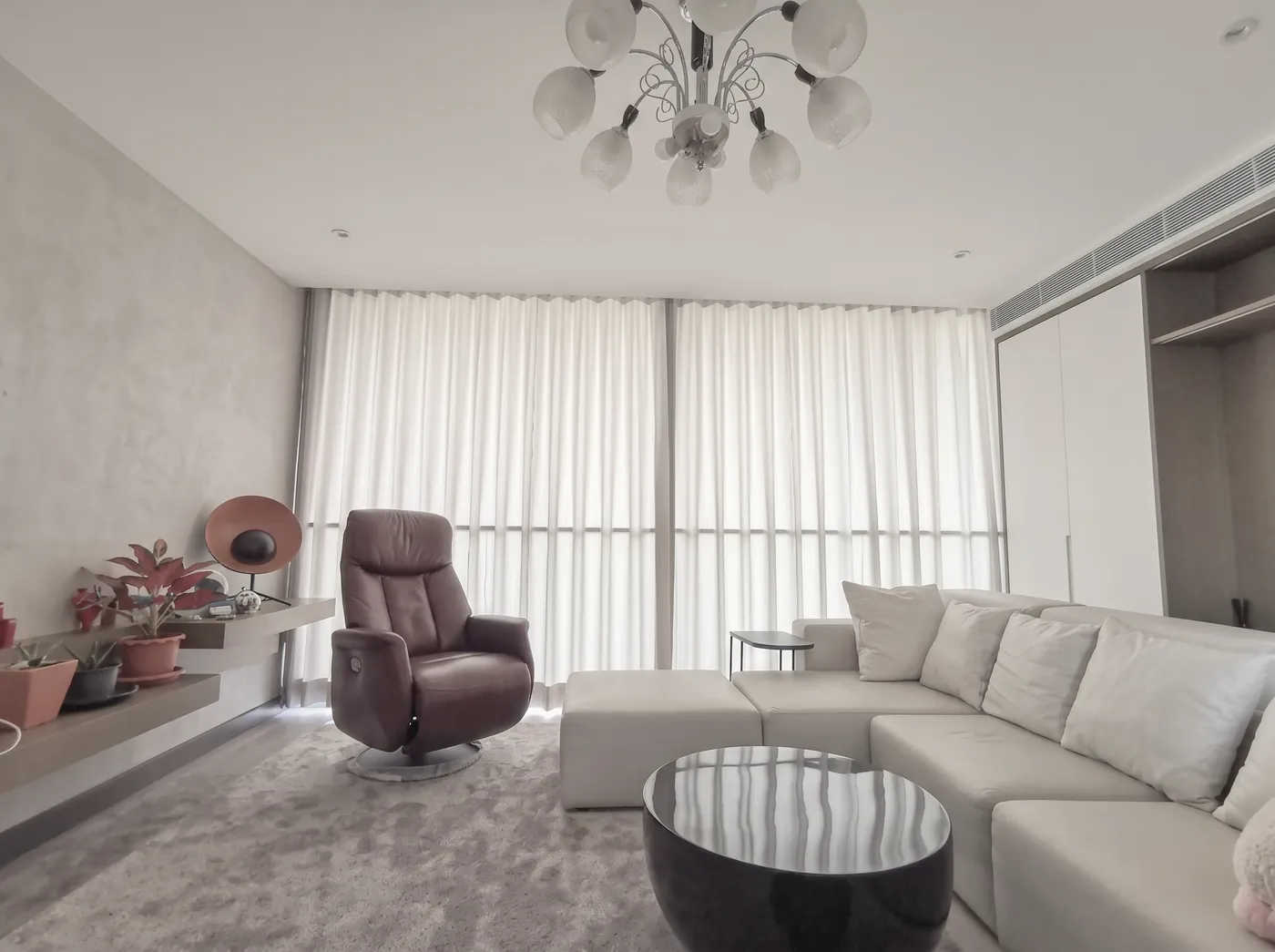 Living room, white wave sheer